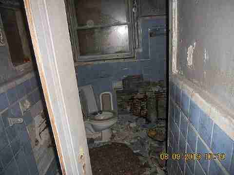 2901 Fullerton (24)_m.jpg